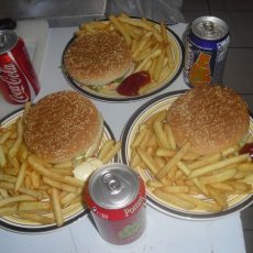 1393010381-les_hamburger